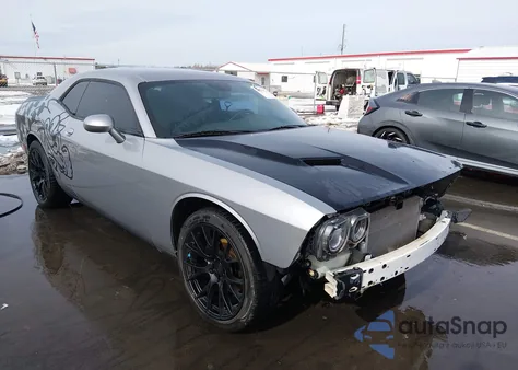 2018 Dodge Challenger Sxt z USA, uszkodzony, nr VIN 2C3CDZAGXJH242457